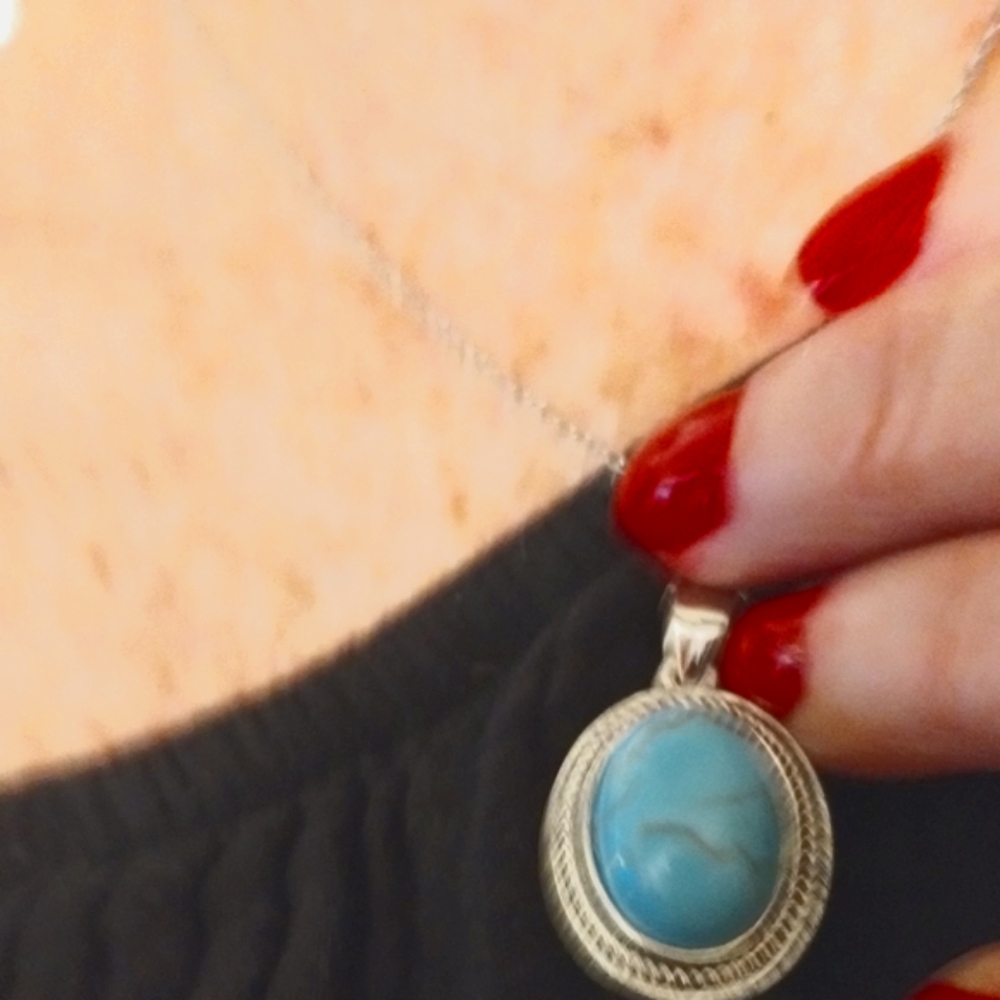 Designer Necklace ( NEW) - Picture 3 of 6